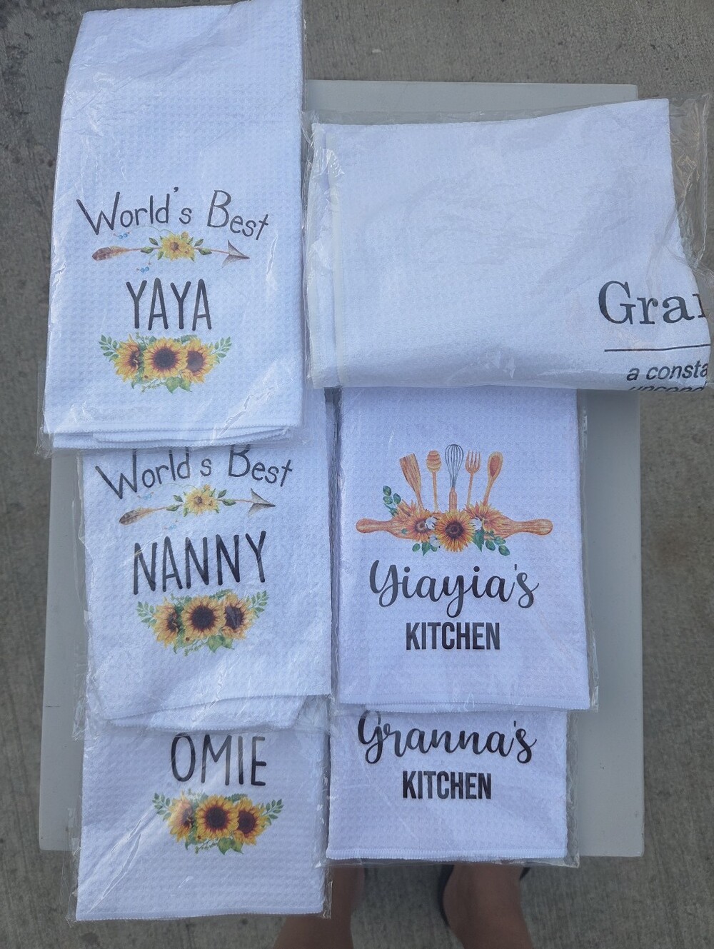 Personalized White Kitchen Tea Towels with Sunflower Design. Lot Of 6